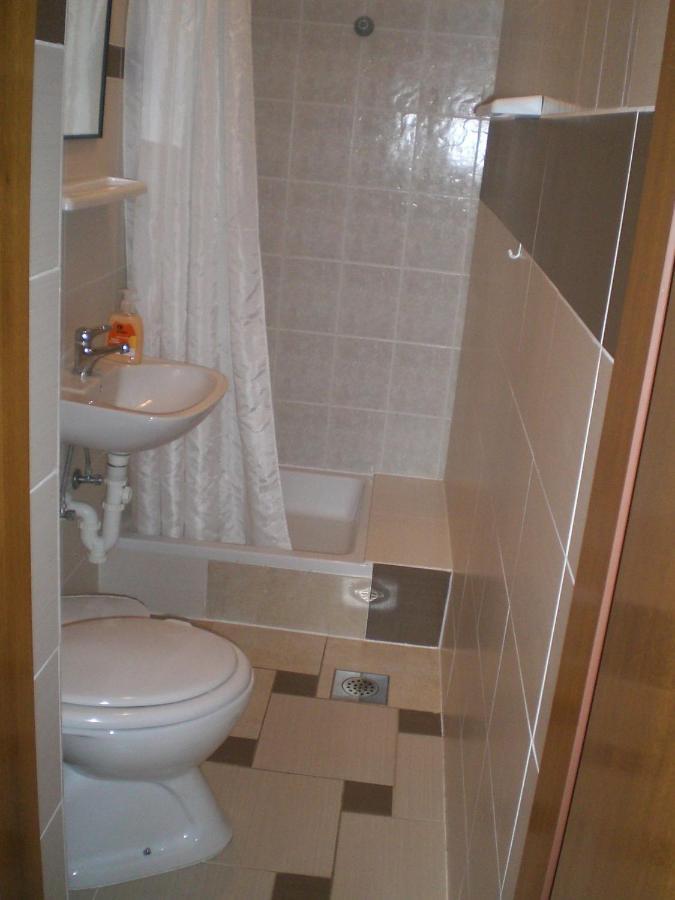 Bava Appartement Ugljan Buitenkant foto